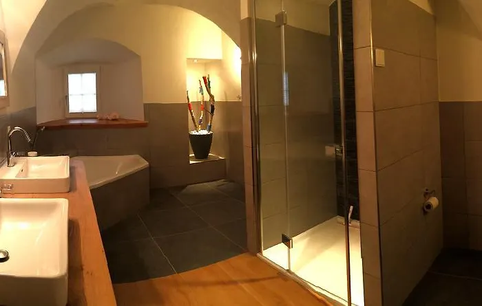 Tauern Schrempf - Anna * 니에데른실