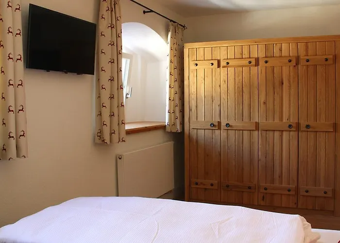 Tauern Schrempf - Anna 니에데른실