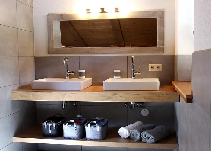 Tauern Schrempf - Anna 니에데른실